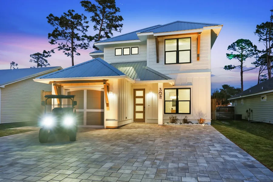 304 Palm Beach Dr Twilight AWP Media 005