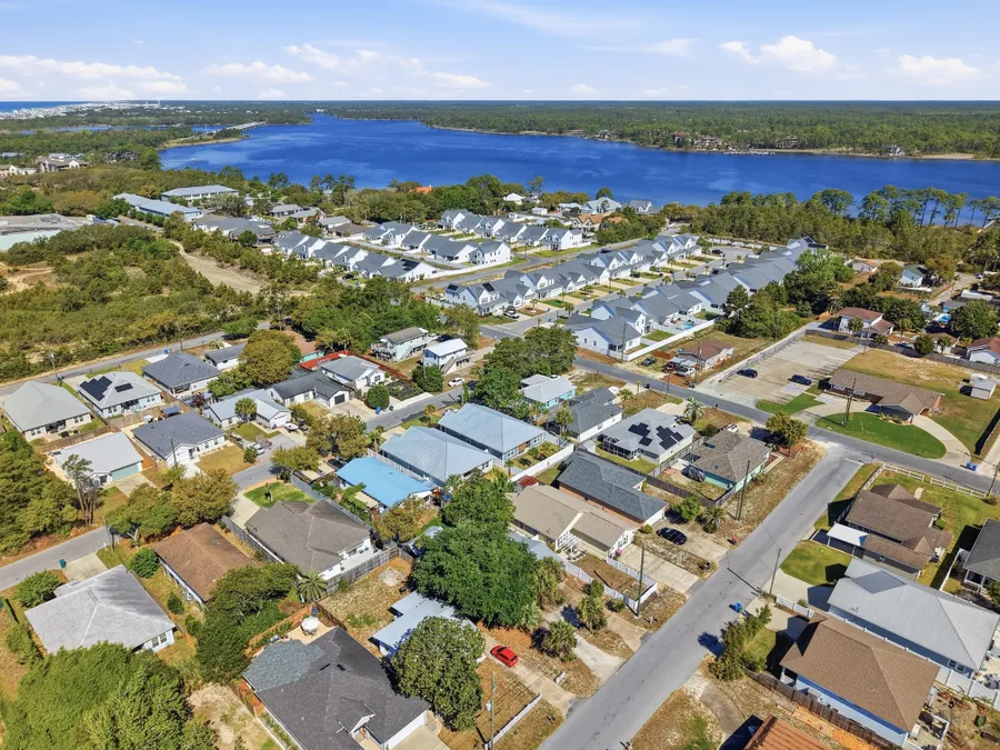 611 Pinetree Dr Drone AWP Media 005